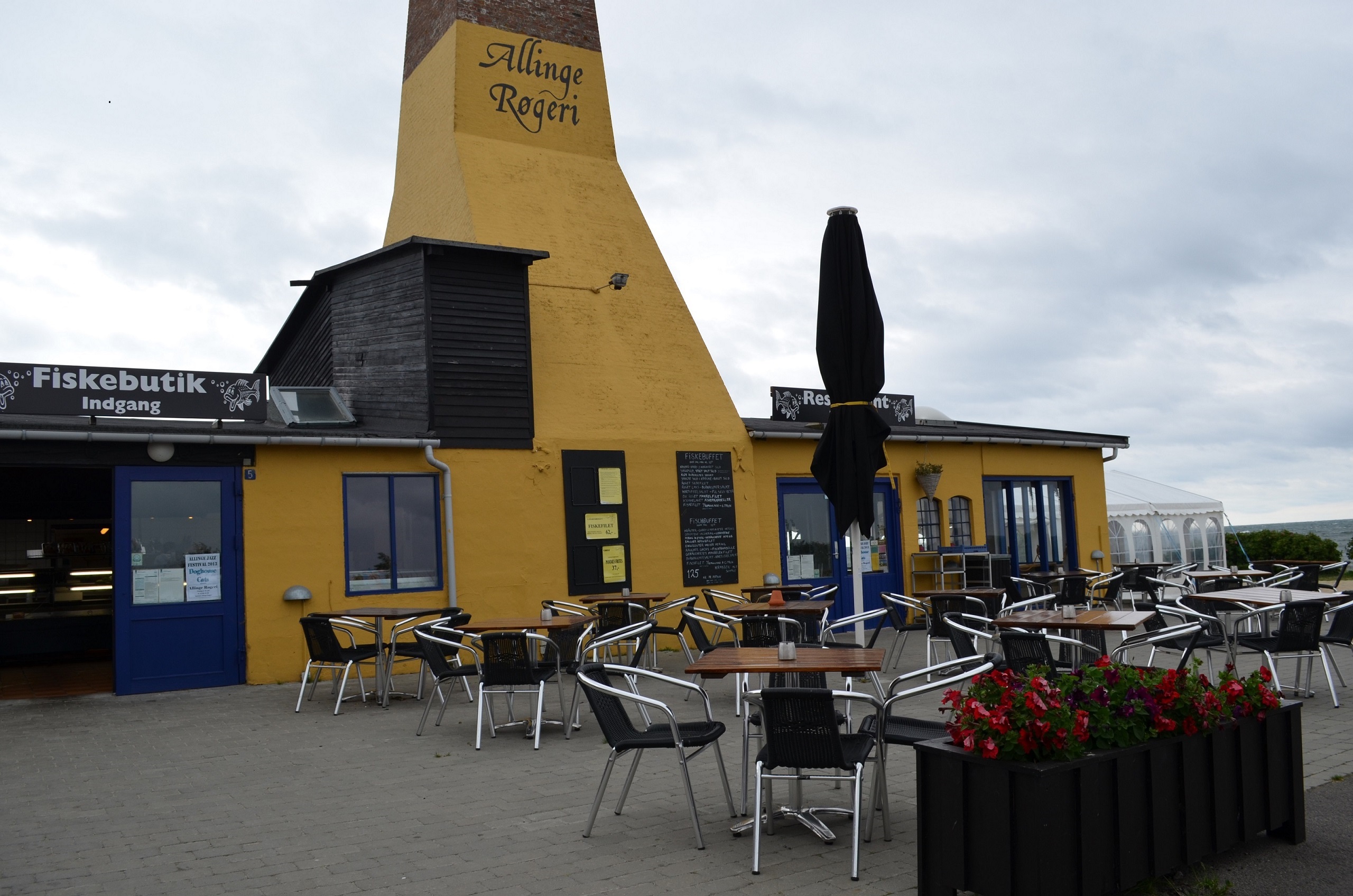 Live musik Allinge Røgeri - Bornholm